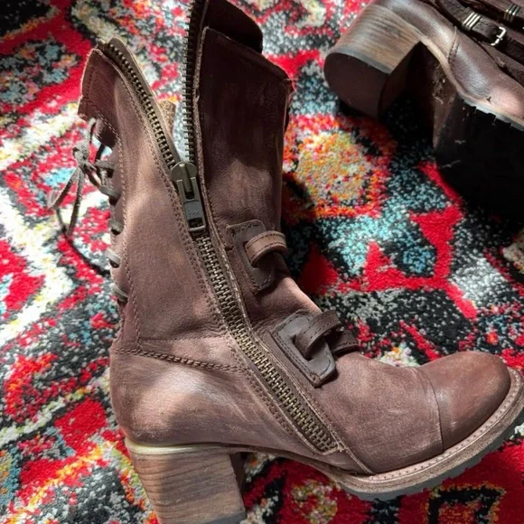 Freebird Dark Brown Lace-Up Boots - Picture 1 of 4